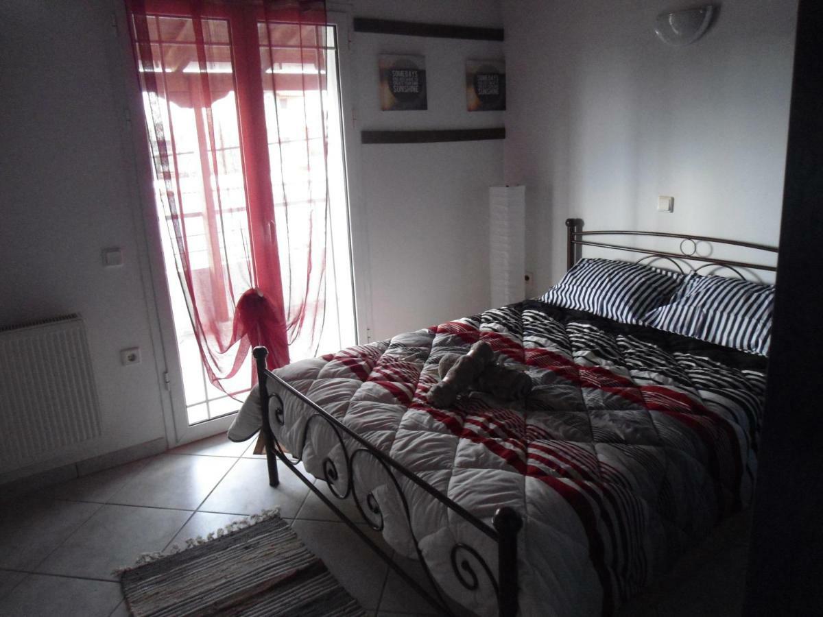 Sunny Apartment 15 Min From Airport And Sea 아르테미다 외부 사진